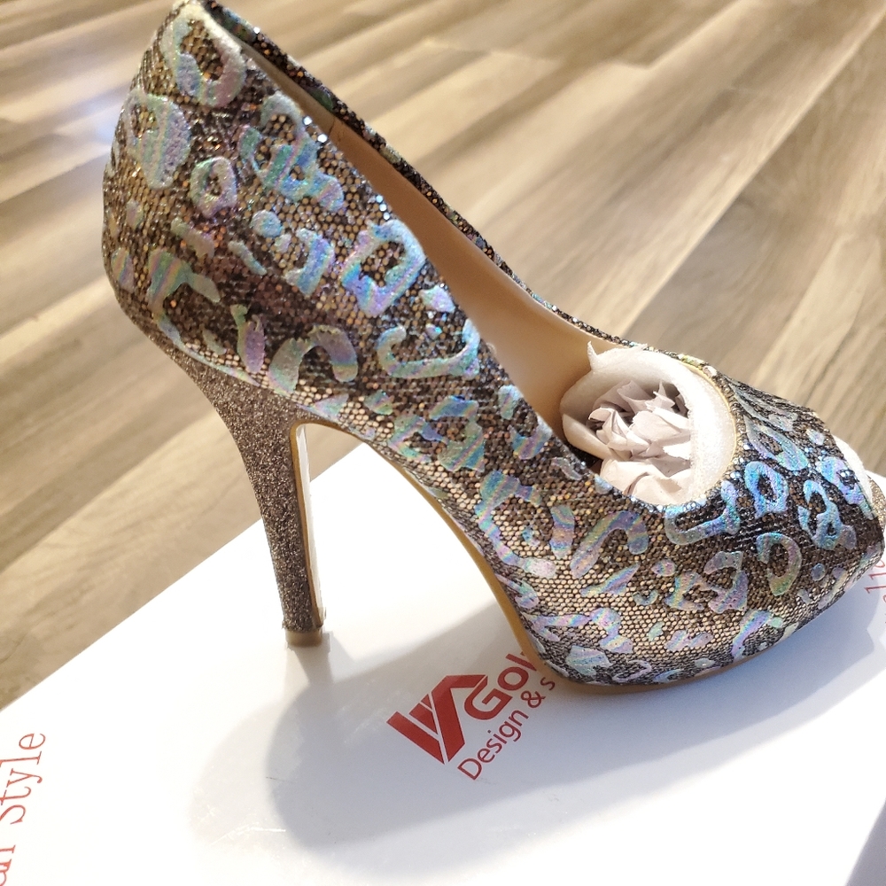 Gola italian style heels size 6 NWT